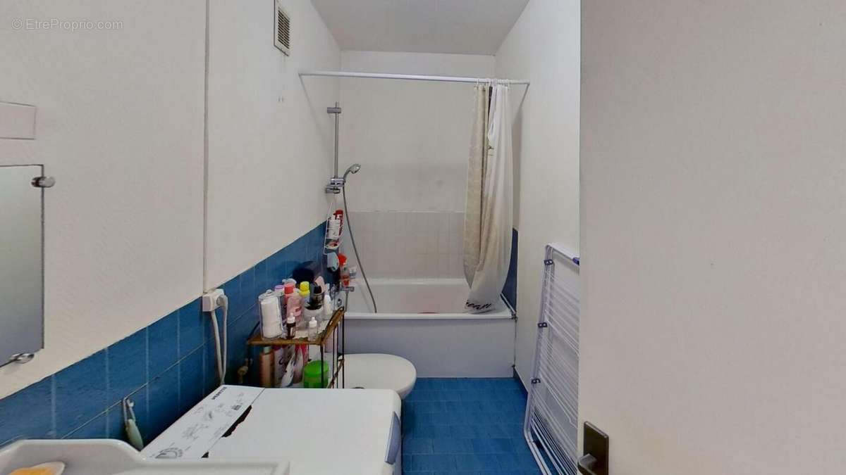 Appartement à MARSEILLE-1E