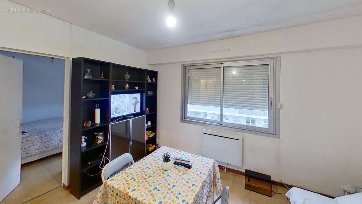 Appartement à MARSEILLE-1E