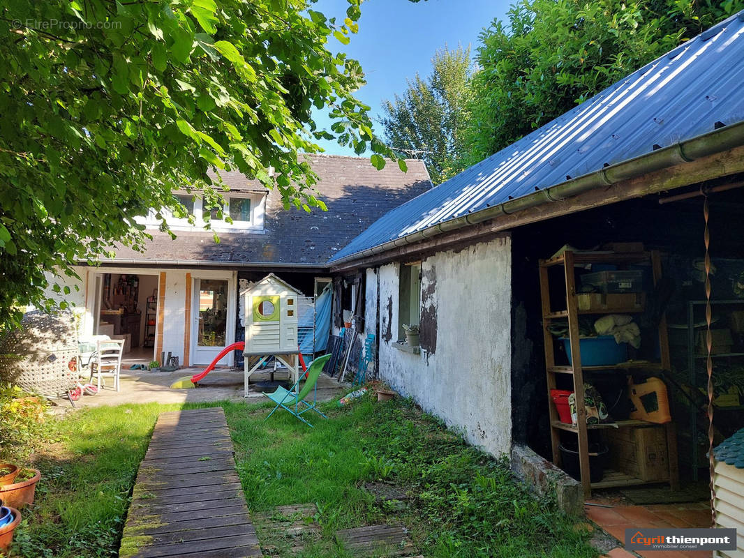 Maison à FROYELLES