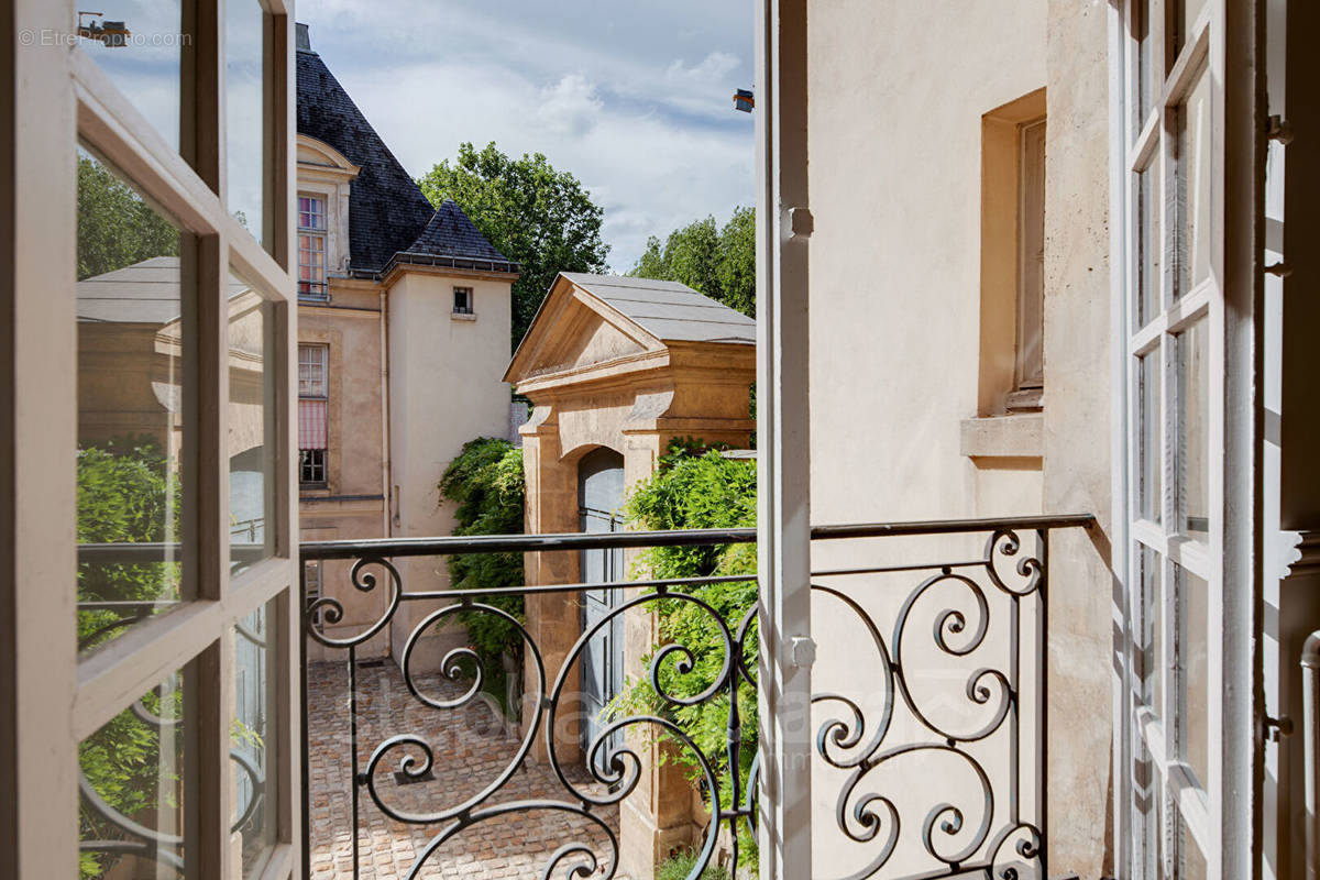 Appartement à PARIS-5E