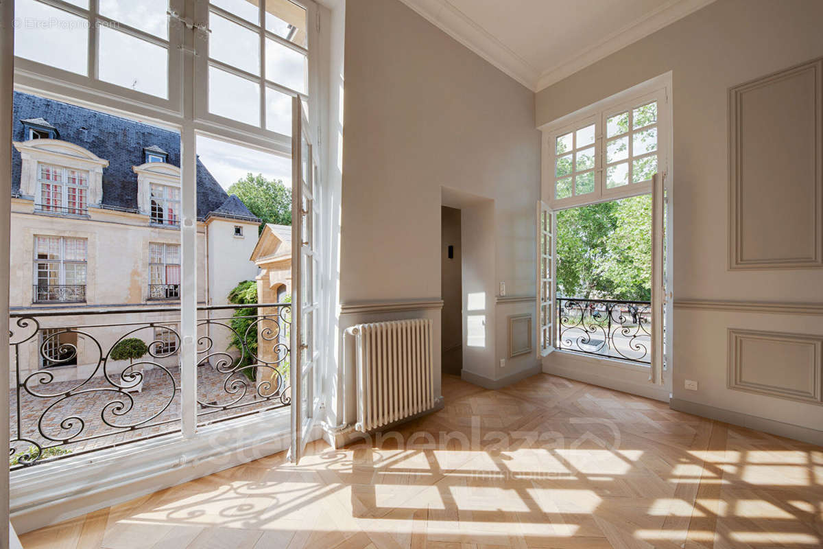 Appartement à PARIS-5E