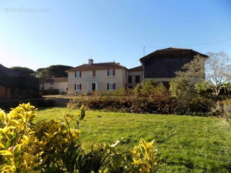 Maison à CASTELNAU-MAGNOAC