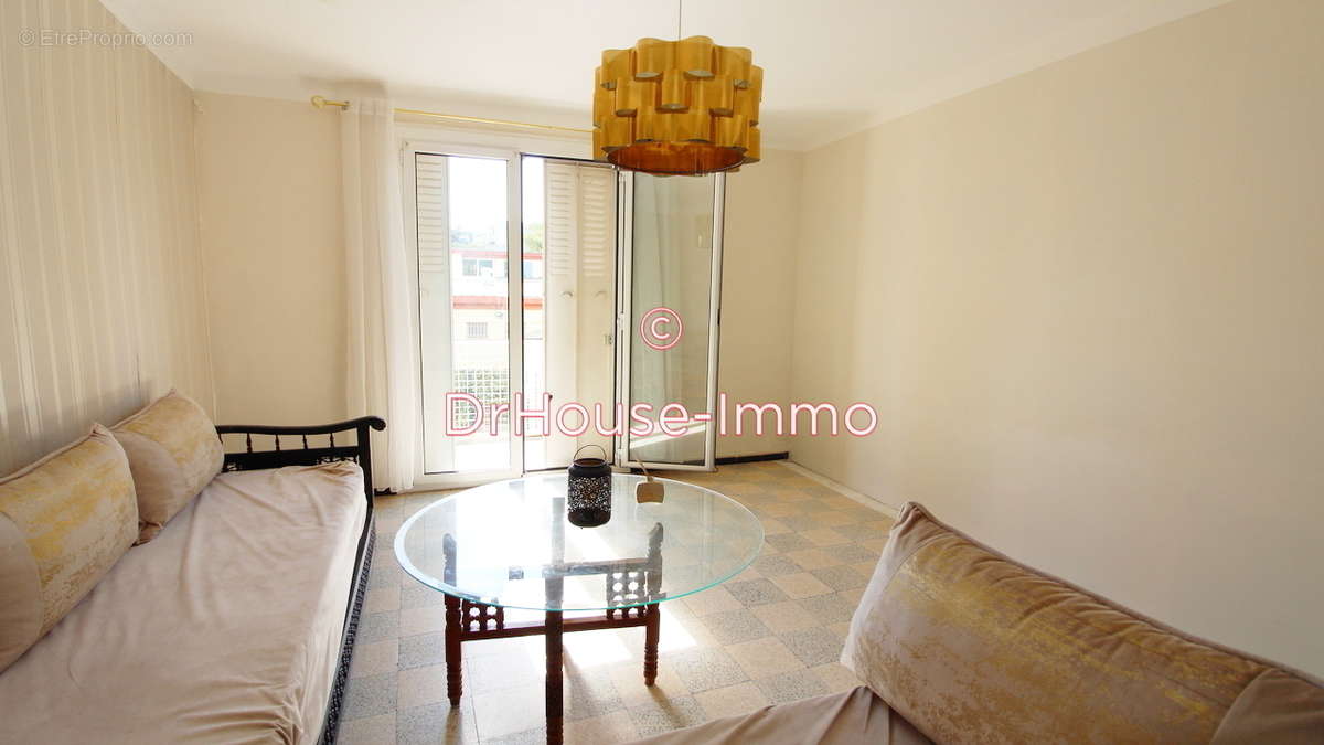 Appartement à MARSEILLE-9E