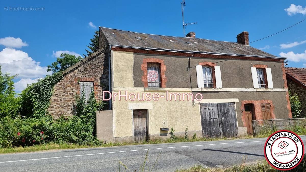 Maison à BONNAT