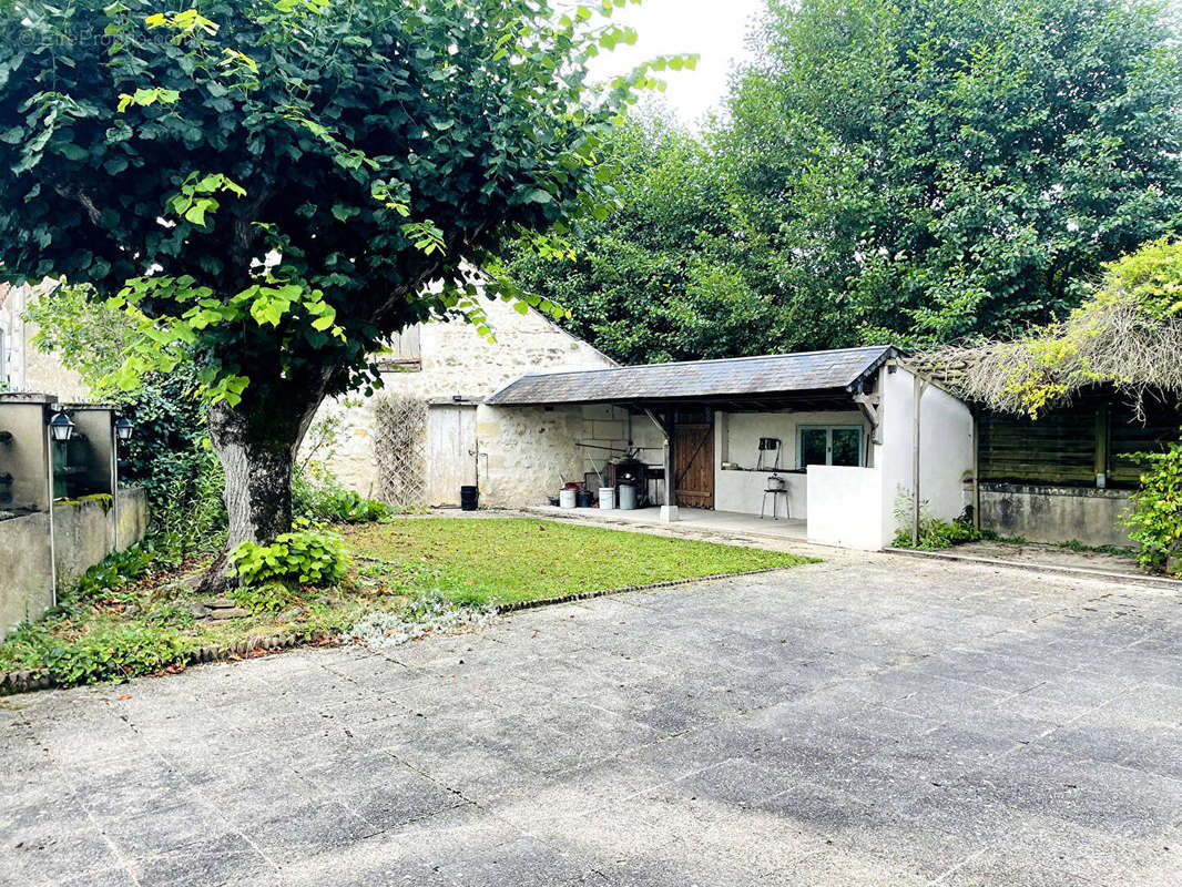 Maison à LIGUEIL