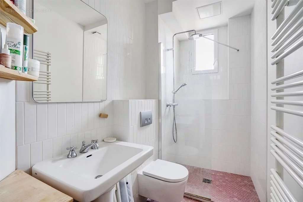 Appartement à PARIS-20E