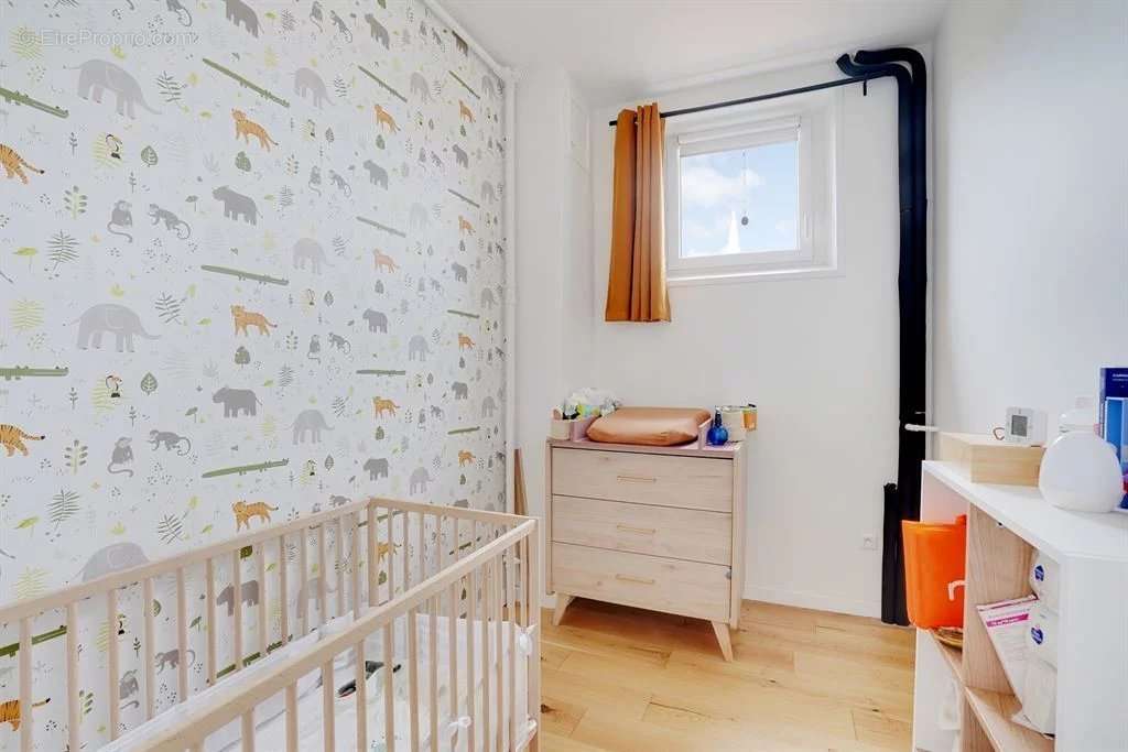 Appartement à PARIS-20E