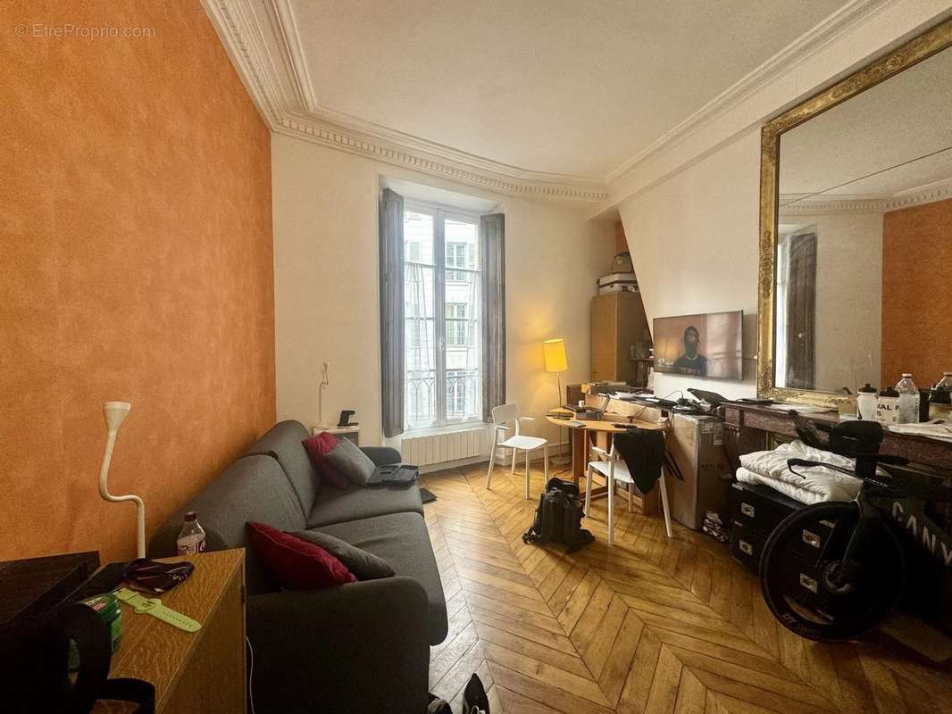 Appartement à PARIS-6E