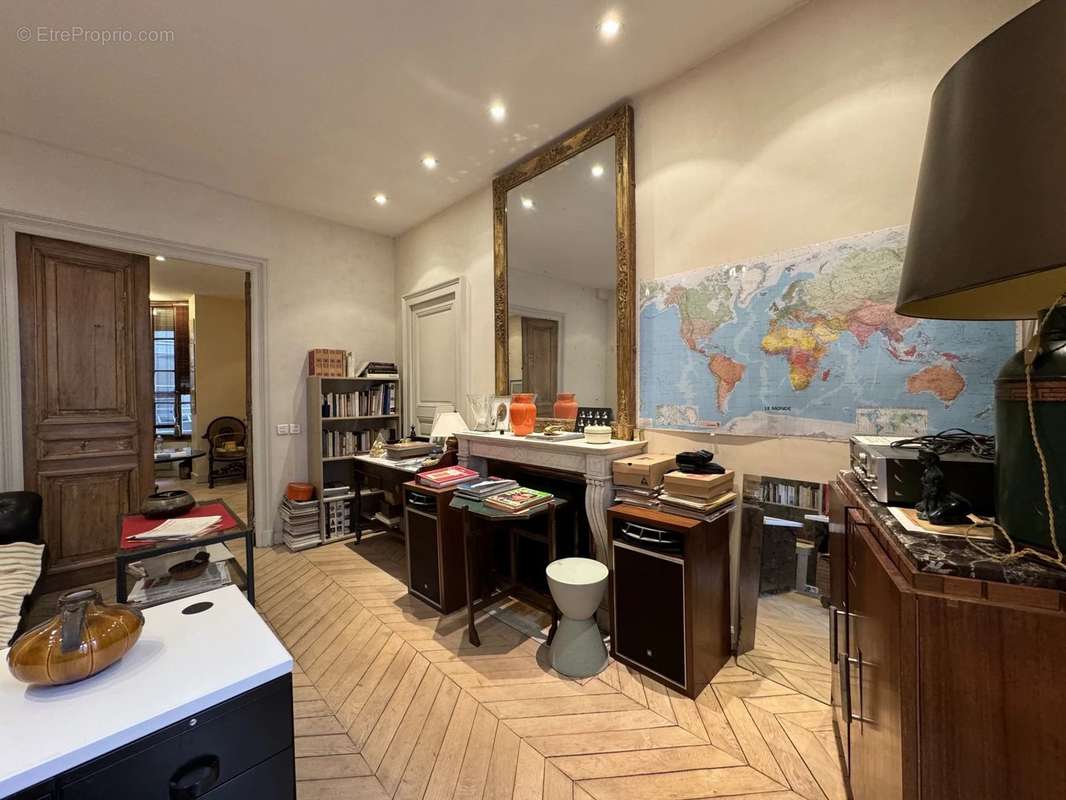 Appartement à PARIS-6E