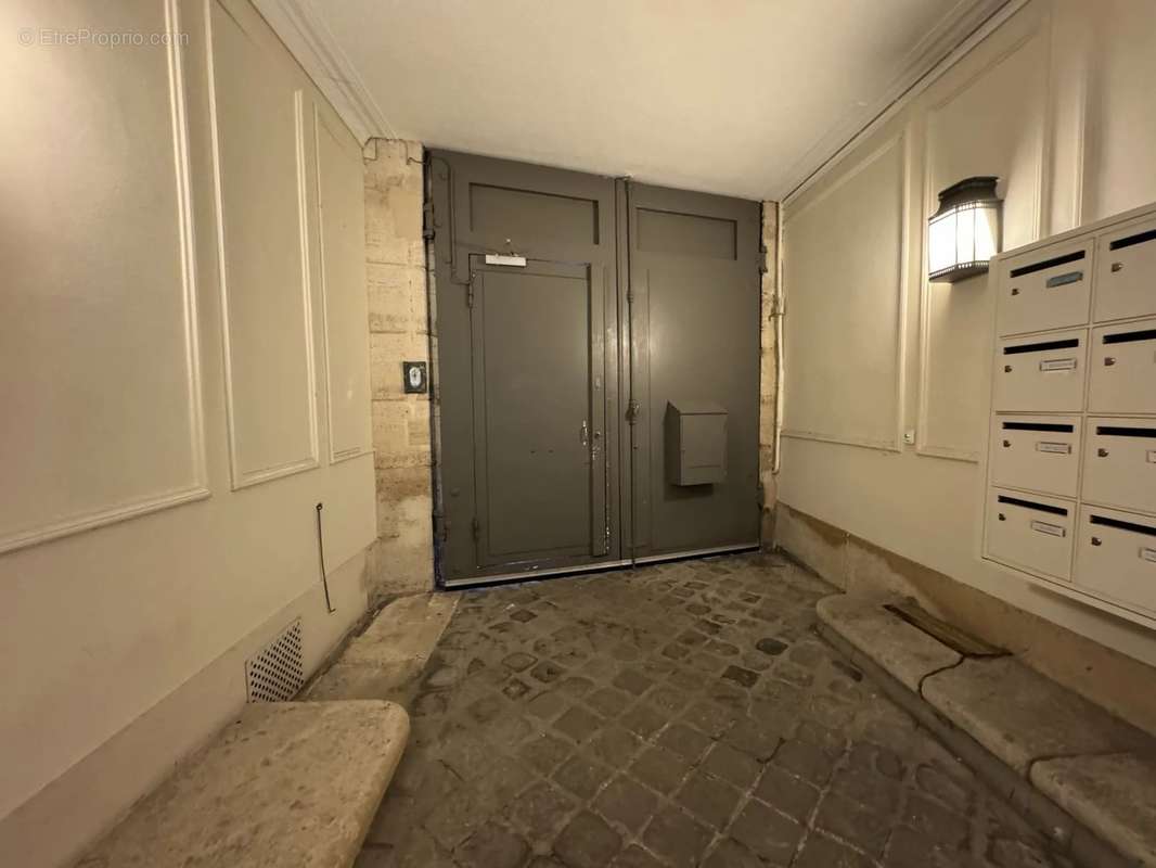 Appartement à PARIS-6E