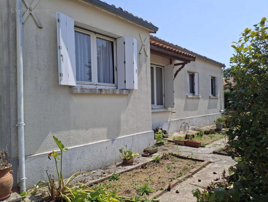 Maison à ROUMAZIERES-LOUBERT