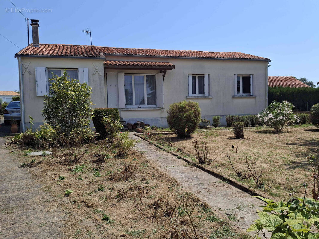 Maison à ROUMAZIERES-LOUBERT