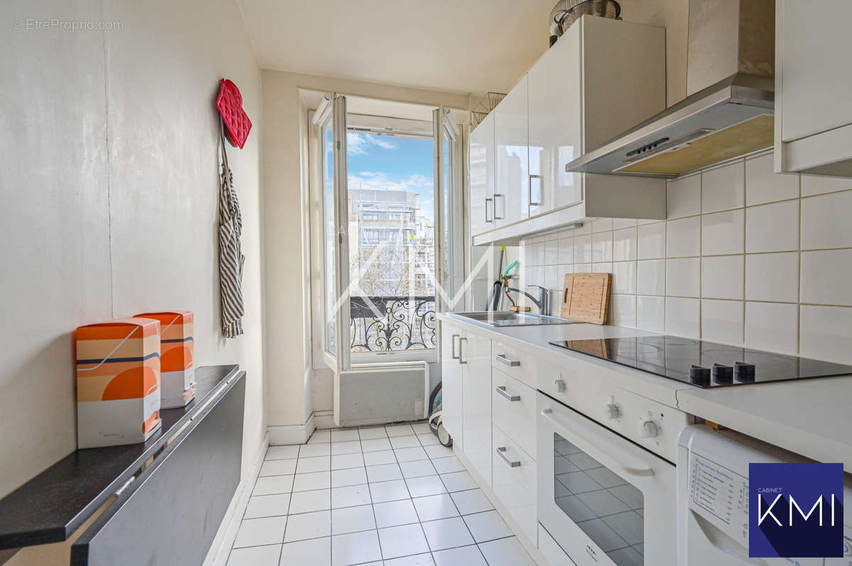 Appartement à PARIS-12E