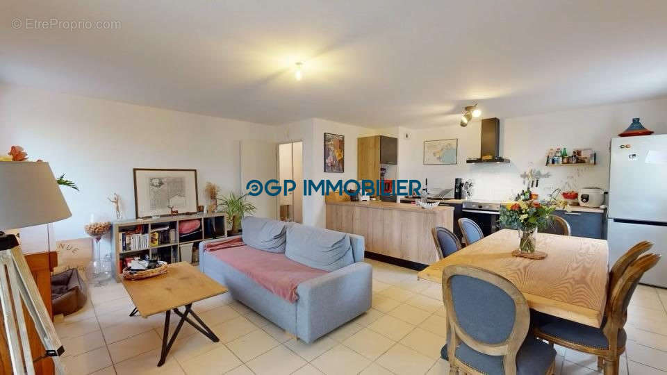 Appartement à SAINT-ORENS-DE-GAMEVILLE