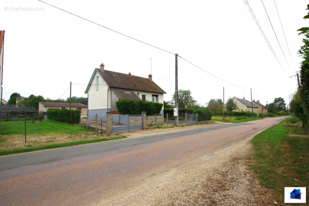 Maison à TRIGUERES