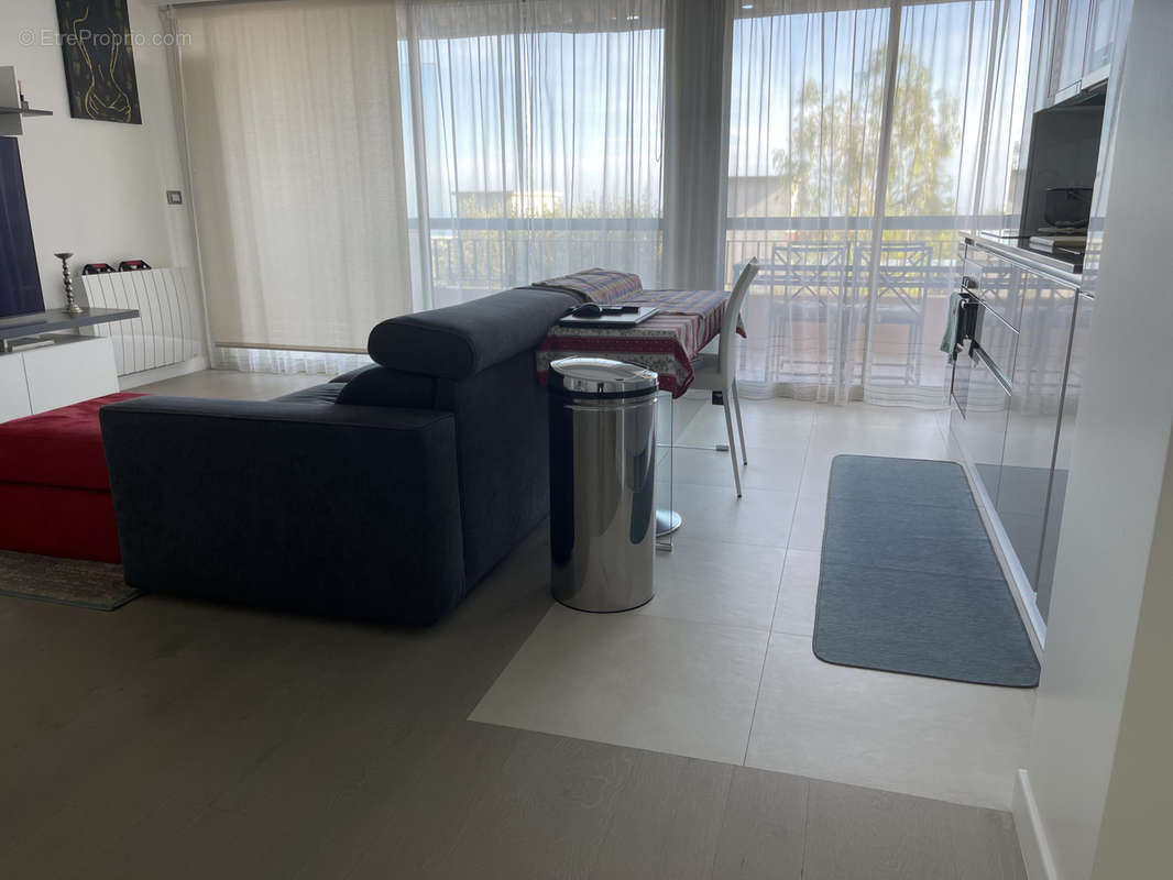 Appartement à ROQUEBRUNE-CAP-MARTIN