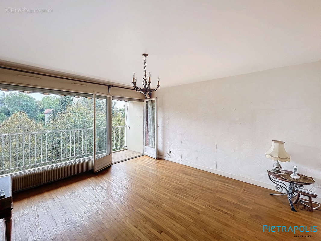 Appartement à LYON-5E