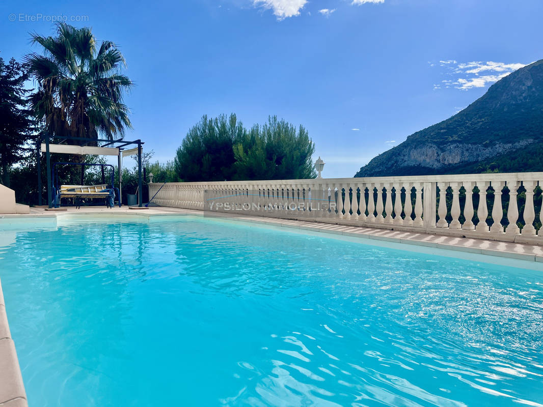 Maison à ROQUEBRUNE-CAP-MARTIN