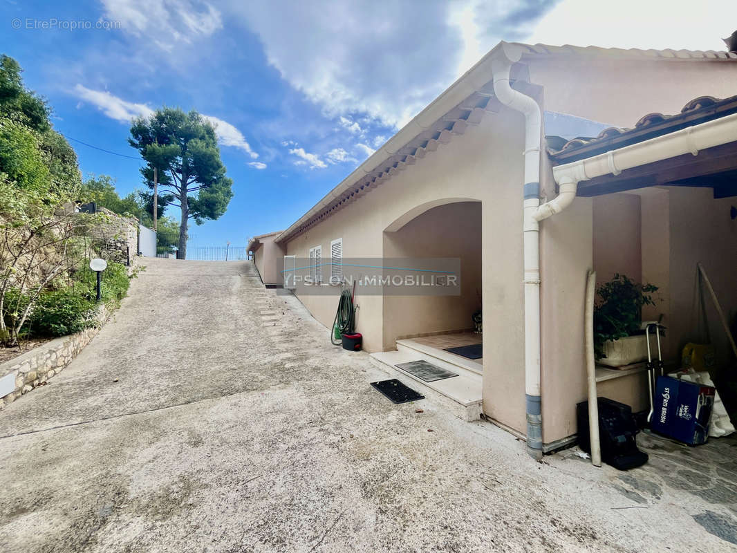 Maison à ROQUEBRUNE-CAP-MARTIN