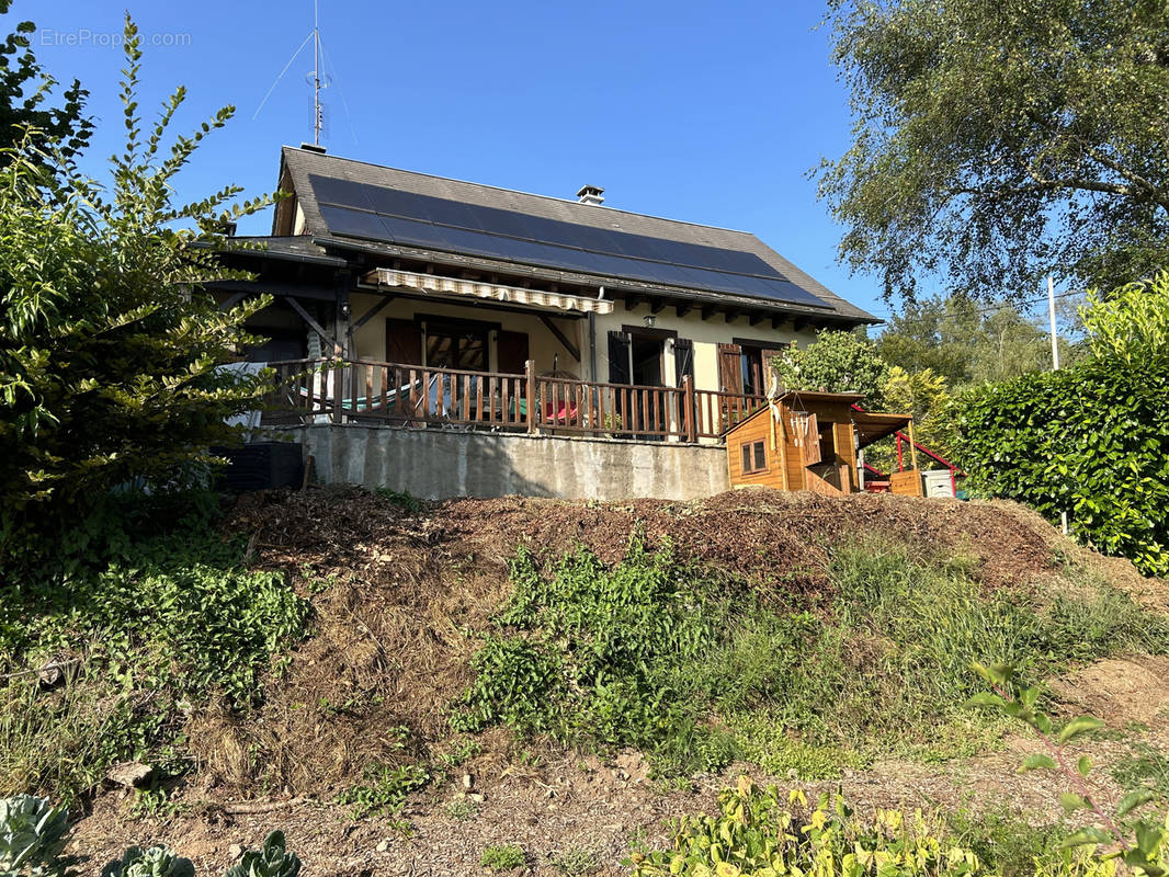 Maison à MARCILLAC-LA-CROISILLE