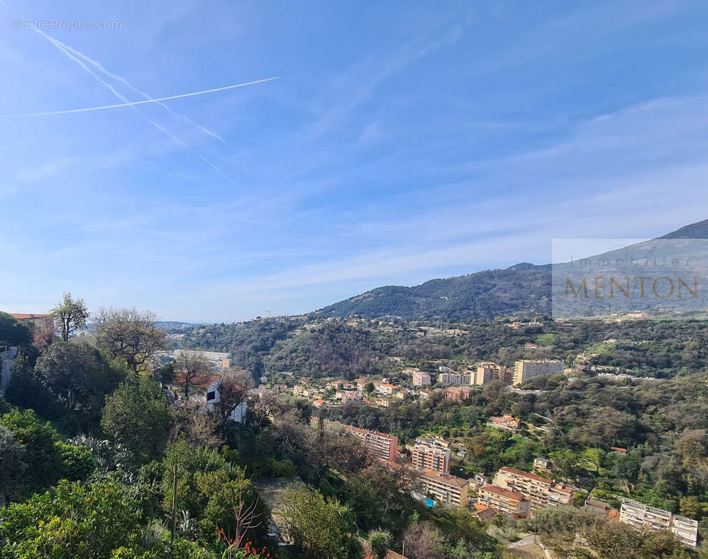 Appartement à MENTON