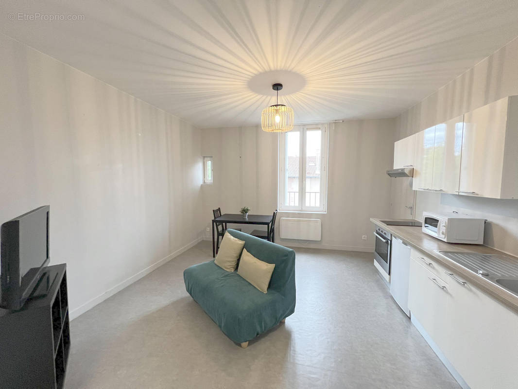 Appartement à SAINT-ETIENNE