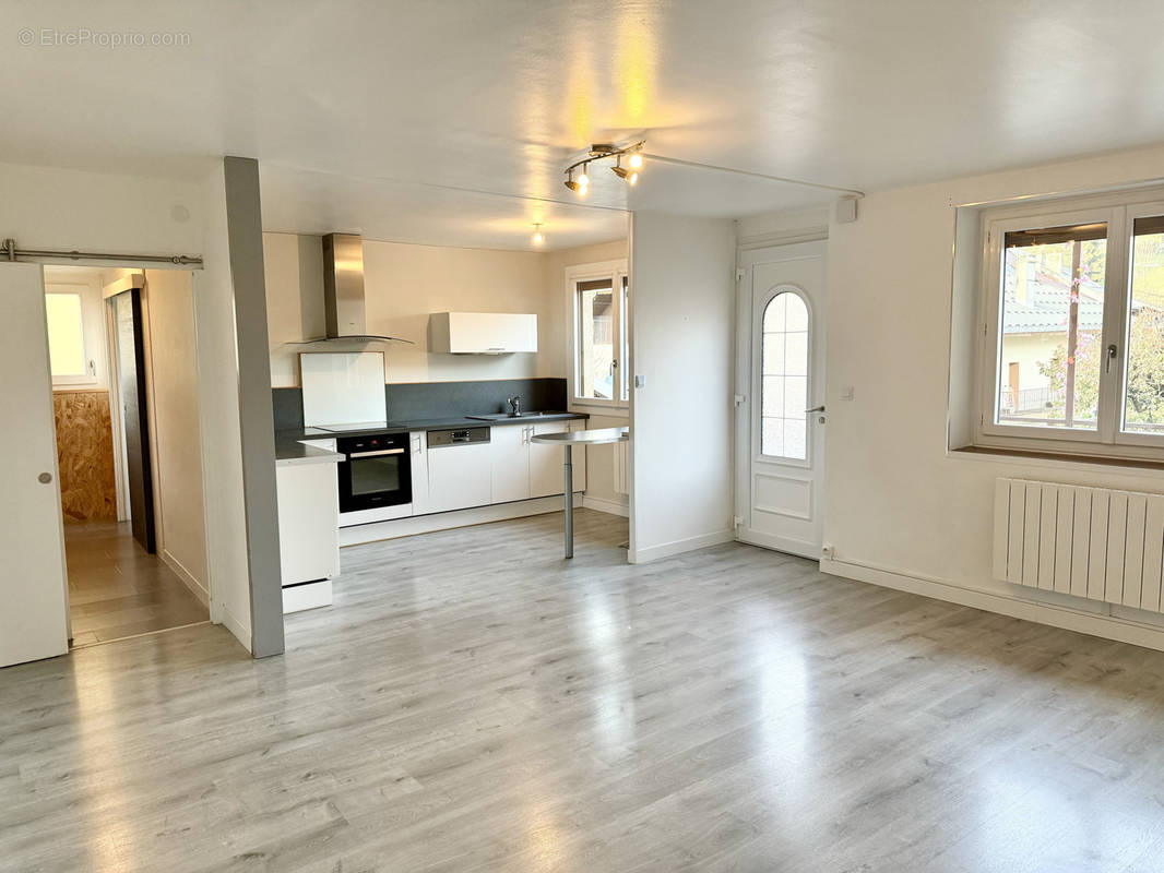 Appartement à ALBERTVILLE