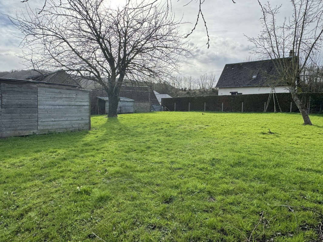 Maison à LA RIVIERE-SAINT-SAUVEUR