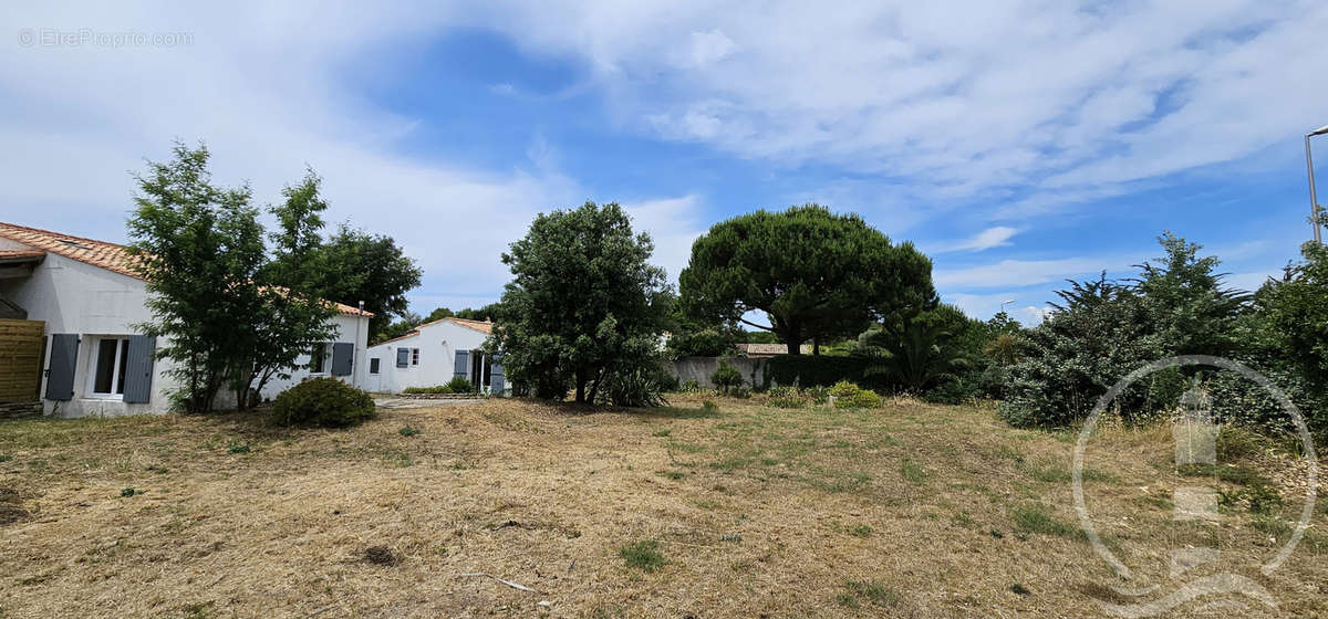 Maison à LES PORTES-EN-RE