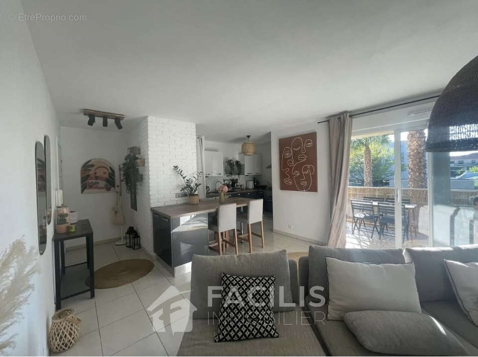 Appartement à FREJUS