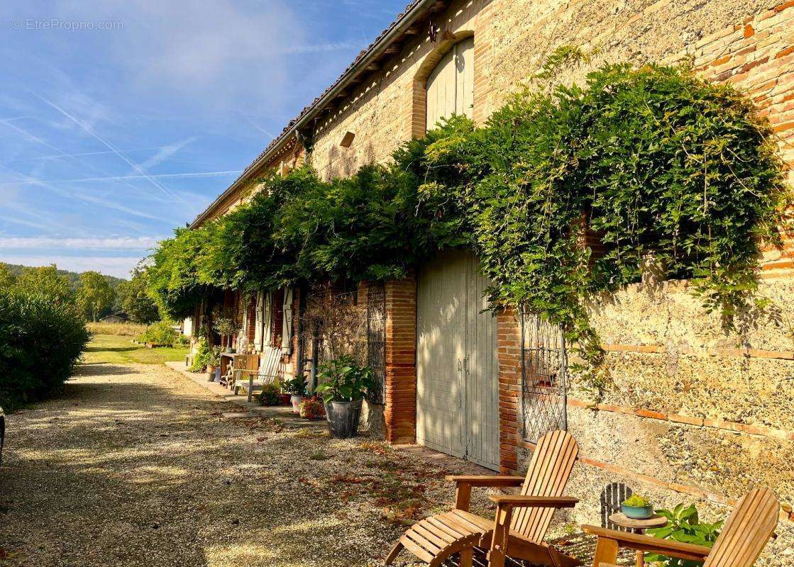 Maison à CASTELSARRASIN