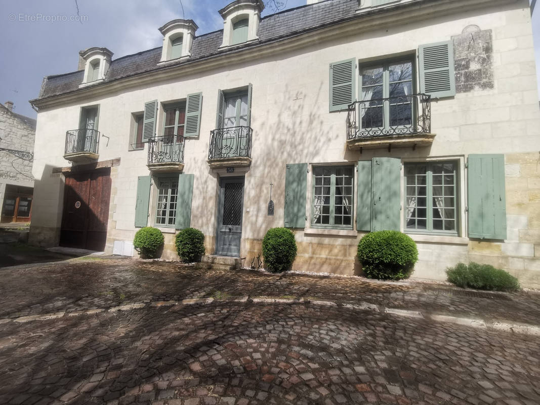 Maison à CHINON