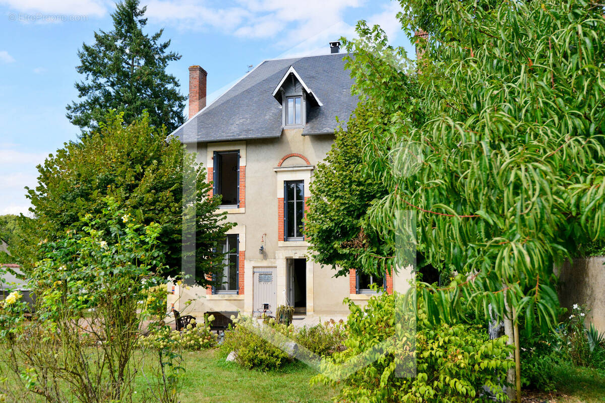 Maison à MESVES-SUR-LOIRE