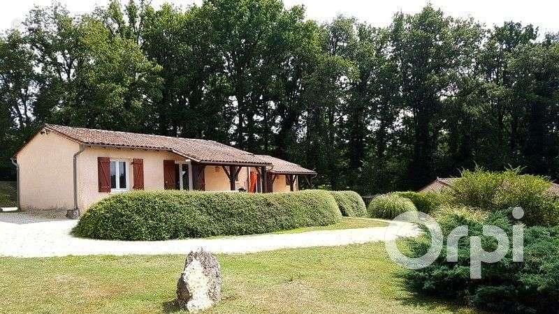 Maison à SAVIGNAC-LES-EGLISES