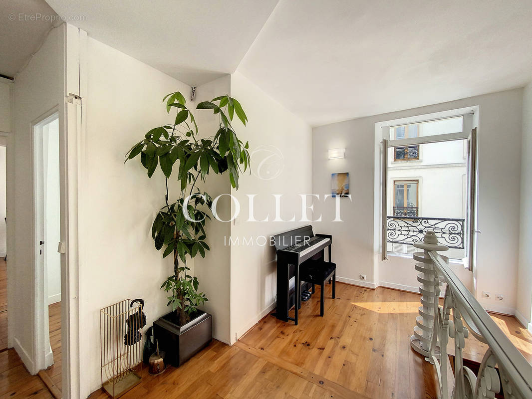 Appartement à PARIS-20E