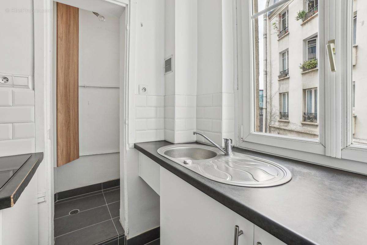 Appartement à PARIS-11E