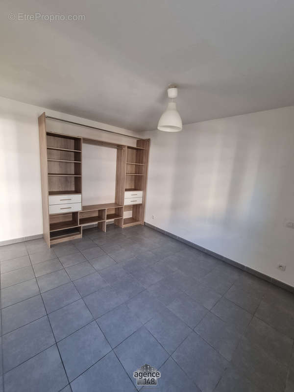 Appartement à MARSEILLE-14E