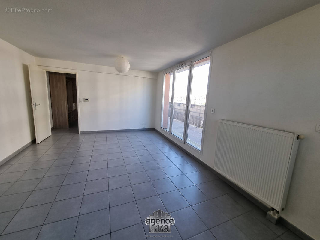 Appartement à MARSEILLE-14E