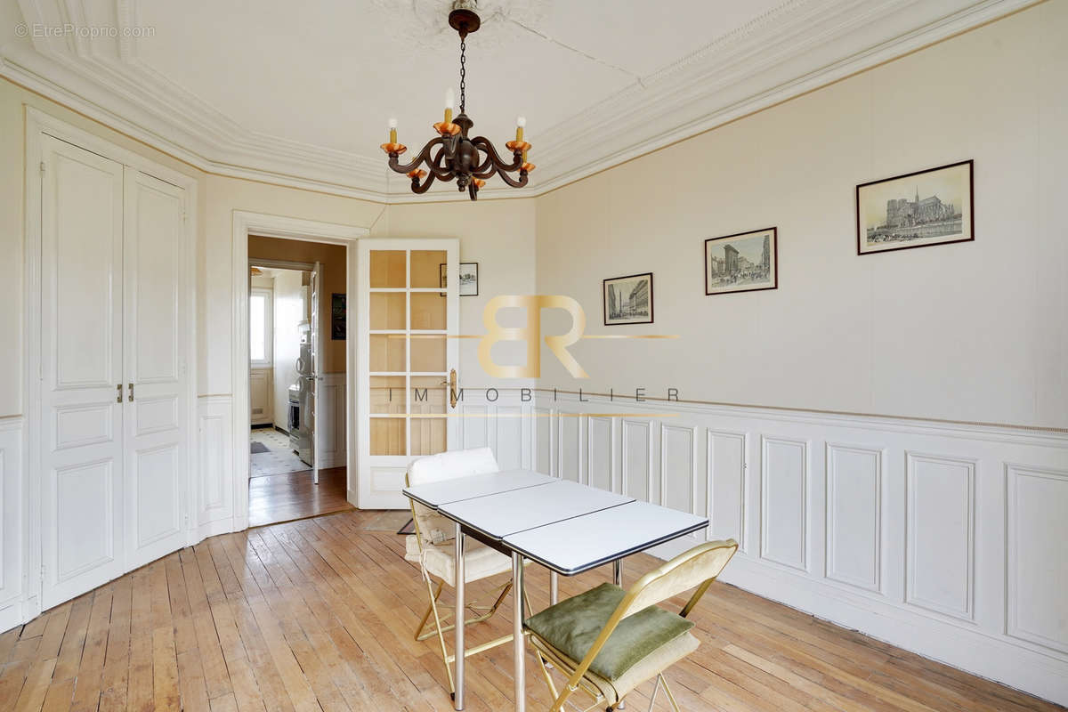 Appartement à LEVALLOIS-PERRET