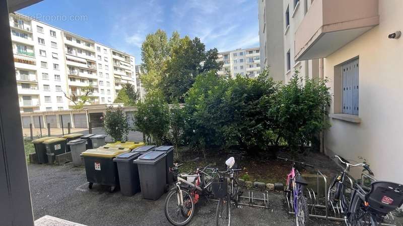 Appartement à LYON-8E