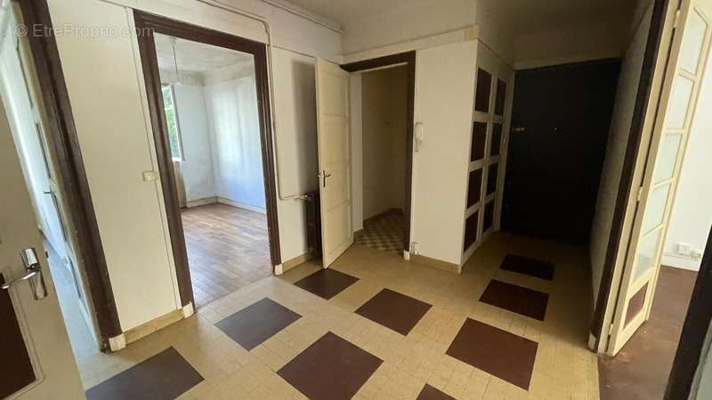 Appartement à LYON-8E