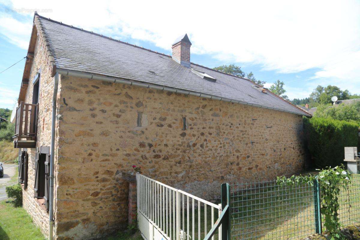 Maison à CUSSY-EN-MORVAN