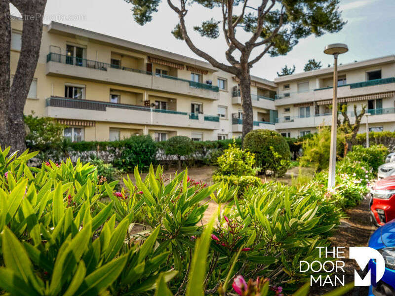 Appartement à SIX-FOURS-LES-PLAGES