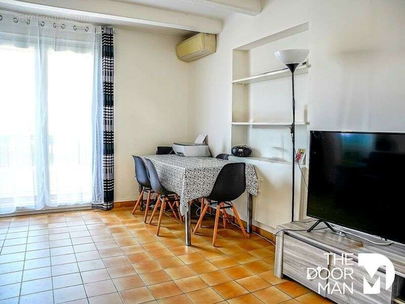 Appartement à SIX-FOURS-LES-PLAGES