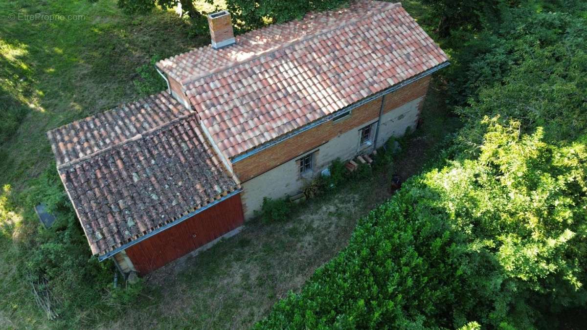 Maison à AIGUEFONDE