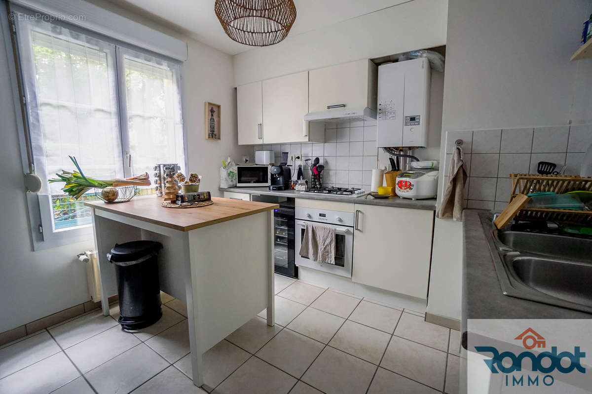 Appartement à QUETIGNY