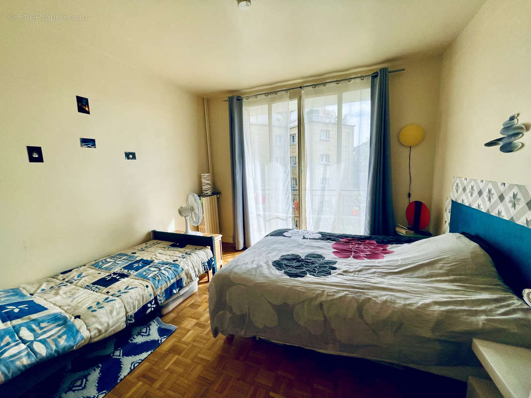 Appartement à PARIS-20E