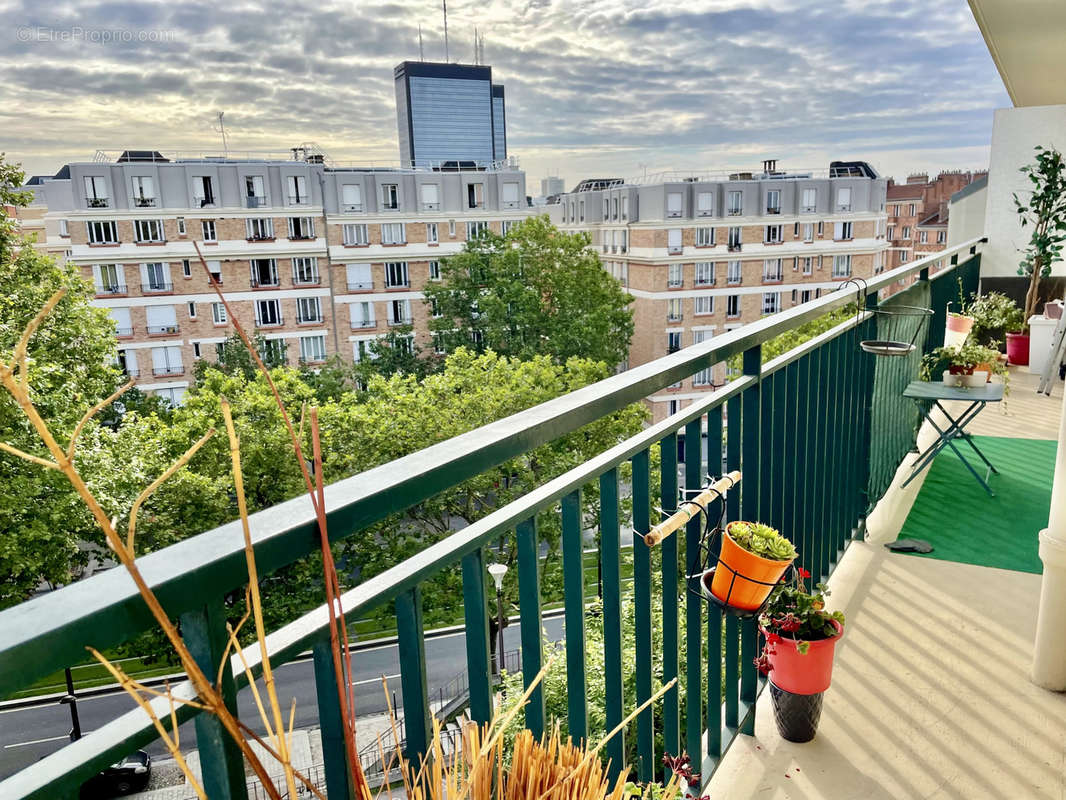 Appartement à PARIS-20E