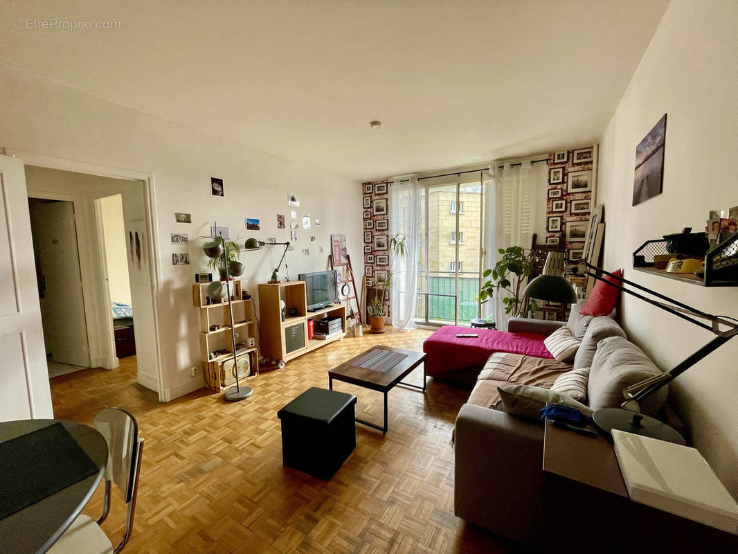 Appartement à PARIS-20E