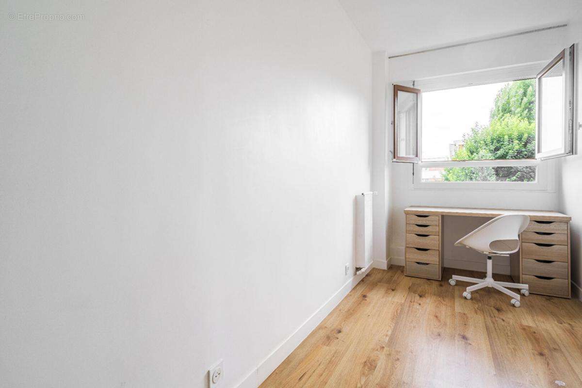 Appartement à PARIS-19E